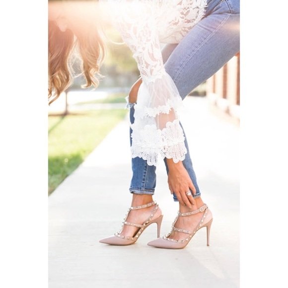 MORE ARRIVING SOON ❤️ 5🌟RATED ❤️BREANNA Lace Top - Picture 8 of 8